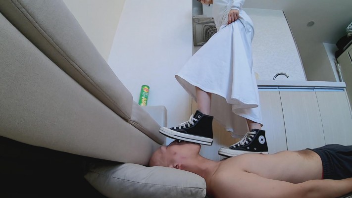 【网盘】【素人S】美竹姐姐《黑色匡威帆布鞋的折磨》 YC-230707-5