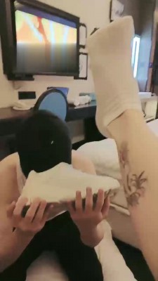 【网盘】【初恋】运动鞋棉袜羞辱狗奴 bf17735