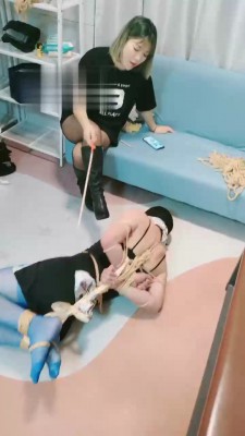 【网盘】【馨爷】五花大绑全包囚禁变装狗 JS22083101