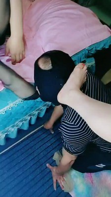 【网盘】【石榴S】双S素人美甲小妹做S【双视角版】 bf21367