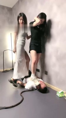 【网盘】【妍主大大】双S-超强深喉插吐/全体重跳踩/踩脖窒息【双视角版】bf28739