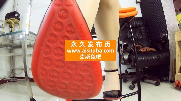 【网盘】【婧児小主】第一视角 晓G高跟肉丝脚踹踩脸支配羞辱追求者全程语言玩废你 YC-240223