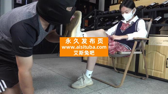 【网盘】【南国原创】小樱S调教老板，舔脏鞋底，舔脚深喉，全体重踩踏，各种的折磨 ACYC-3157