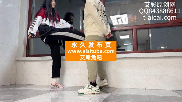『chnnsct1818』偷拍小慧在学校的照片被发现了 YC-240606-4