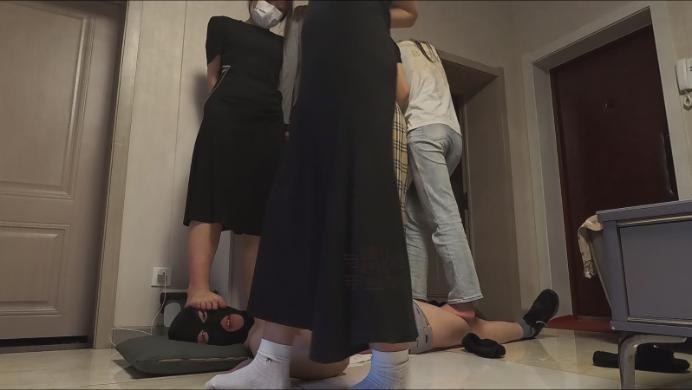 【网盘】【精神小妹】太妹的多人超级群踩时间 ACYC-3804