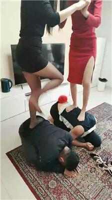 【网盘】【Da猫】双S双M-骑马踩踏转胯/铆钉高跟丝袜气味虐【双视角版】bf46107