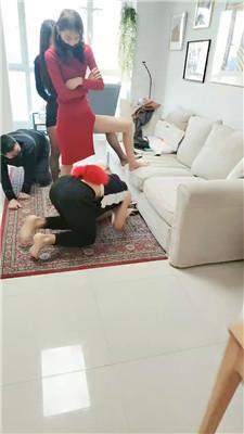 【网盘】【Da猫】双S双M-骑马踩踏转胯/铆钉高跟丝袜气味虐【双视角版】bf46107