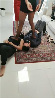 【网盘】【Da猫】双S双M-骑马踩踏转胯/铆钉高跟丝袜气味虐【双视角版】bf46107