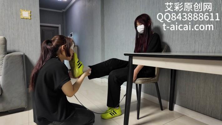 【2024-10-31】『chnnsct1818』新入学素人女生玩虐女m YC-240829-5