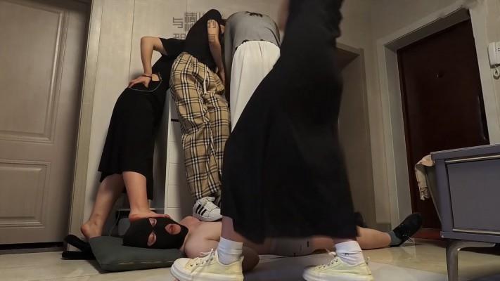 【网盘】【精神小妹】太妹的多人超级群踩时间 ACYC-3804