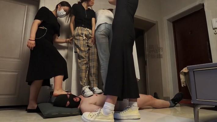 【网盘】【精神小妹】太妹的多人超级群踩时间 ACYC-3804