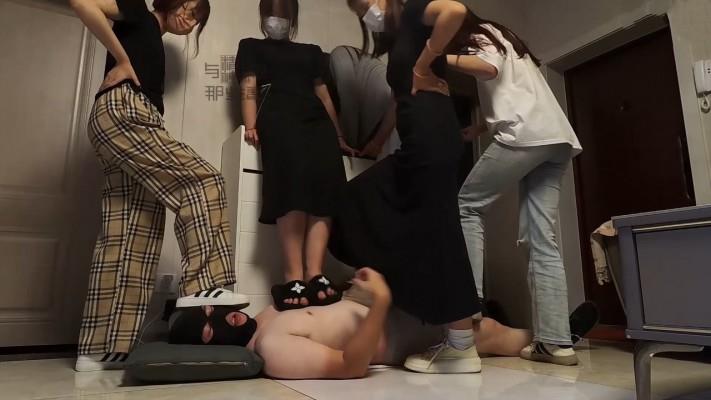 【网盘】【精神小妹】太妹的多人超级群踩时间 ACYC-3804