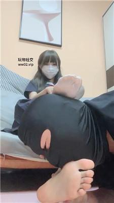 【网盘】【鹿可】可爱学生-白丝舔/吮吸脚趾/脚深喉/坐脸窒息 bf46674