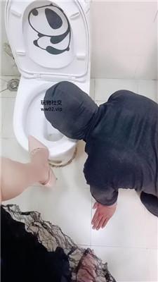 【网盘】【美柠】嘴洗丝袜/喝圣水/吃厕纸 bf46738