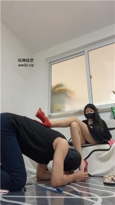 【网盘】【梓晨大大】御姐S-玉足诱惑/脚下踩踏喂食 JS241109-16