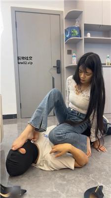 【网盘】【白鹭】素人S-跪舔高跟/抽耳光/转胯骑马/踩踏 bf49912