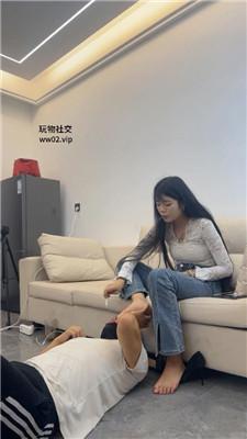 【网盘】【白鹭】素人S-跪舔高跟/抽耳光/转胯骑马/踩踏 bf49912