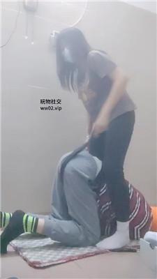 【网盘】【奇了怪了】鞭打/运动白袜踩虐 JS241112-52