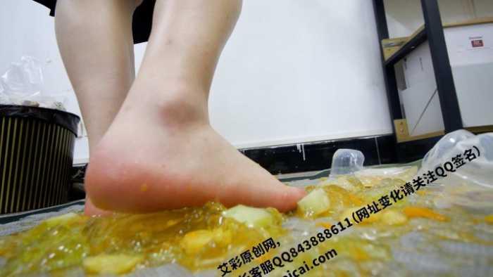 【爱秀套图】【第5风格】00后踩食物合集第三部 BPYC-241202-2