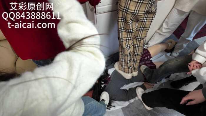【爱秀套图】『chnnsct1818』激臭棉袜呼吸踩踏双m YC-250221-2