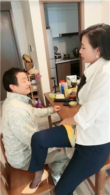 【网盘】【爱丽丝】茶室女老板诱导顾客做奴 bf46104