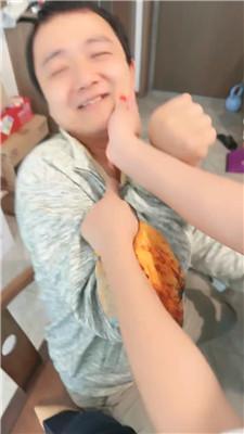 【网盘】【爱丽丝】茶室女老板诱导顾客做奴 bf46104