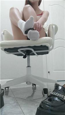 【网盘】【梨柚冰】白袜羞辱 JS241022-19