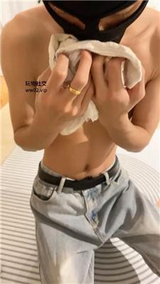 【网盘】【艾黎】跪舔裸足白棉袜/踩踏/喝圣水 JS241023-17