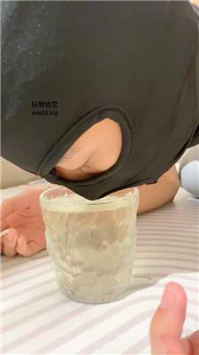 【网盘】【艾黎】跪舔裸足白棉袜/踩踏/喝圣水 JS241023-17