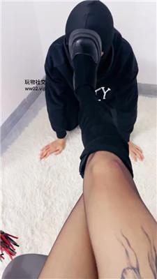 【网盘】【沐沐大大】碾压踩狗爪/清理长靴/掐乳鞭打 bf46156