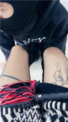 【网盘】【沐沐大大】碾压踩狗爪/清理长靴/掐乳鞭打 bf46156