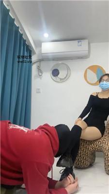 【网盘】【素人挖掘机】抽耳光/舔皮鞋及膝袜/骑马踩踏/臭脚捂脸 bf46215