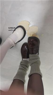 【网盘】【兔兔酱】JK黑白双煞食物踩踏 JS241026-19