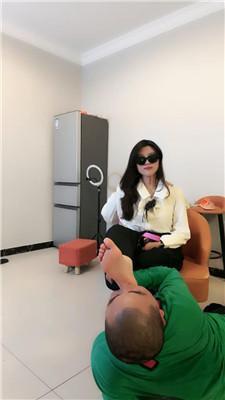 【网盘】【蜜雪】双S-骑狗背舔裸足/骑马狗爬/抽耳光 bf46286