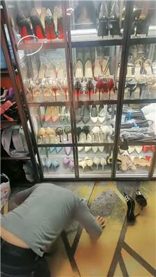 【网盘】【咩祖】狗舌清理高跟/跪舔肉丝脚/骑狗背 bf46281