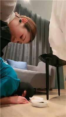 【网盘】【魅儿】脚垫的奖励-圣水泡饭喂食 bf46305