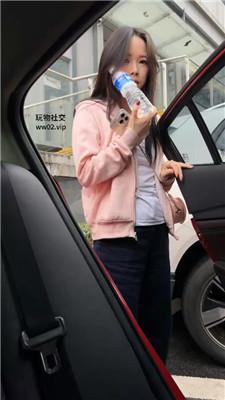 【网盘】【素人挖掘机】开发路边小姐姐白袜虐 bf46334