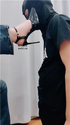 【网盘】【拽拽】高跟肉丝脚恋足舔 JS241029-9