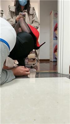 【网盘】【桃子老师】高跟黑丝踩狗爪/舔脏鞋/揪耳朵/掐乳 bf46405