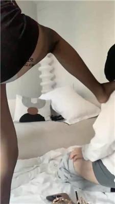 【网盘】【丝雯】兔女郎黑丝高跟美腿虐 bf46403