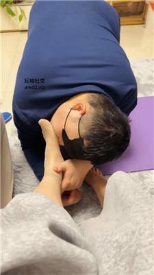 【网盘】【埋汰】肉丝脚踩虐家奴 JS241031-9