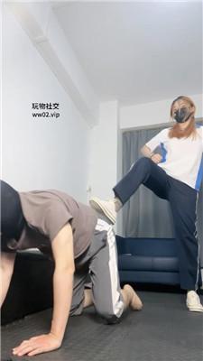 【网盘】【雯雯】学生服诱惑-帆布鞋玩虐班主任 bf46417