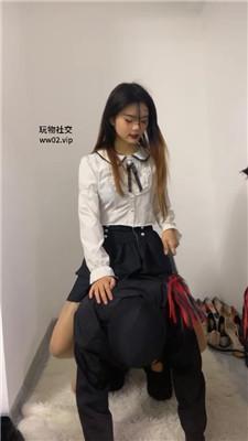 【网盘】【沐沐大大】双S-鞭打/跪舔长靴网袜/踩踏踢踹/骑马 bf46459