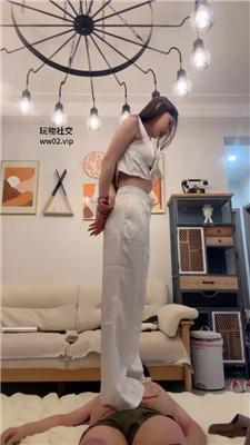 【网盘】【领主】物化人体座椅/中指鄙视裸足狂舔/踩踏 bf46465