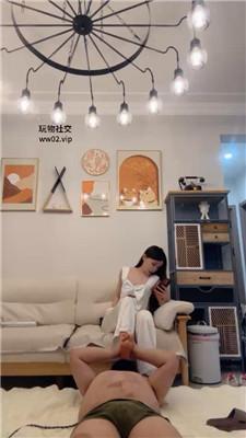 【网盘】【领主】物化人体座椅/中指鄙视裸足狂舔/踩踏 bf46465