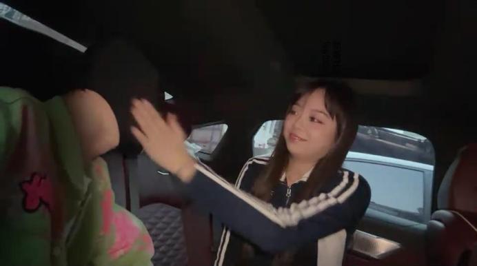 【网盘】【狗哥】开发运动女神长筒白袜虐 bf46477