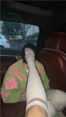 【网盘】【狗哥】开发运动女神长筒白袜虐 bf46477