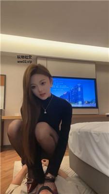 【网盘】【车模尹】高跟黑丝踩踏/丝袜脚捂脸/强制圣水/内裤套 bf46498