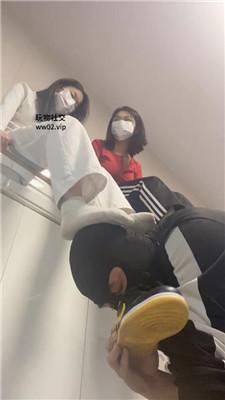 【网盘】【精神小妹】双S-居高临下舔脏鞋底白袜 bf46493