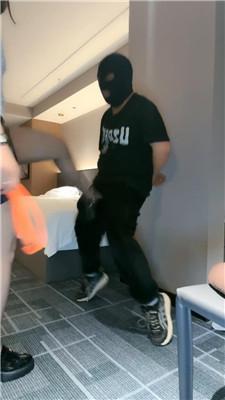 【网盘】【冷月大大】双S-鞭打舔脏鞋/碾压狗爪/耳光转胯/踢裆【双视角】bf46489